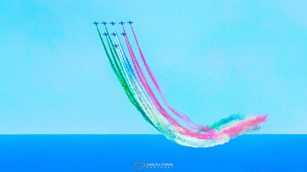 Le Frecce Tricolori tra cielo e mare - Gianluca Storani Photo Art (ID: 4-0894)