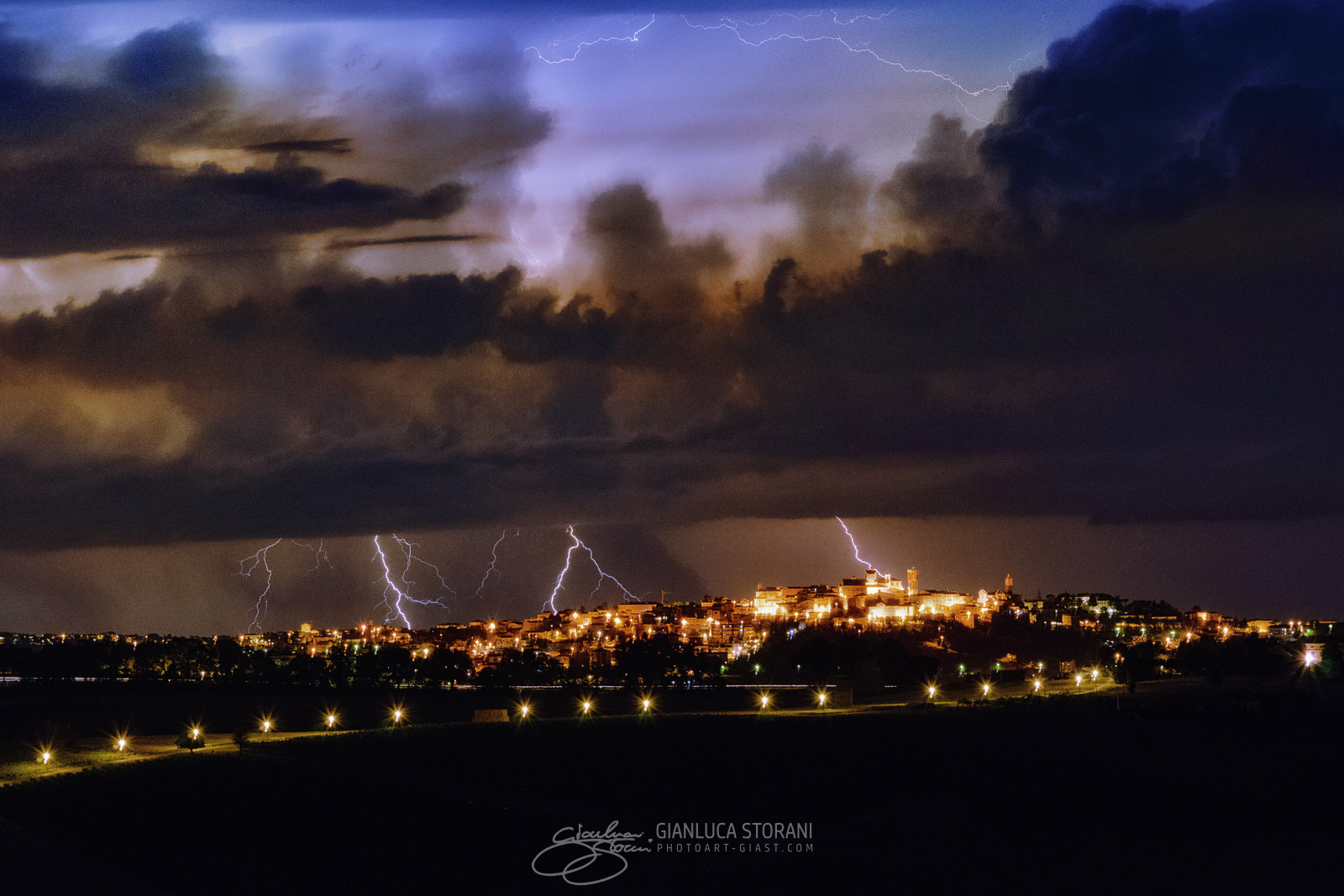 Tempesta di fulmini su Filottrano - Gianluca Storani Photo Art (ID: 4-1294)