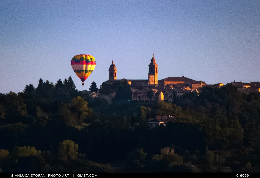 Mongolfiera su San Ginesio