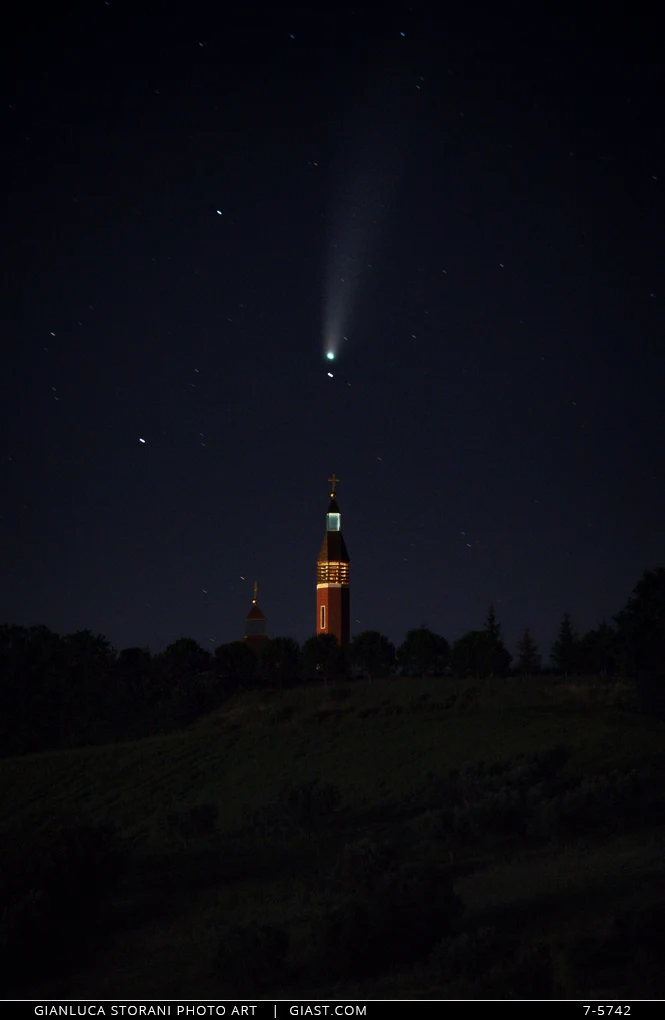 La cometa Neowise e il Seminario Redemptoris Mater