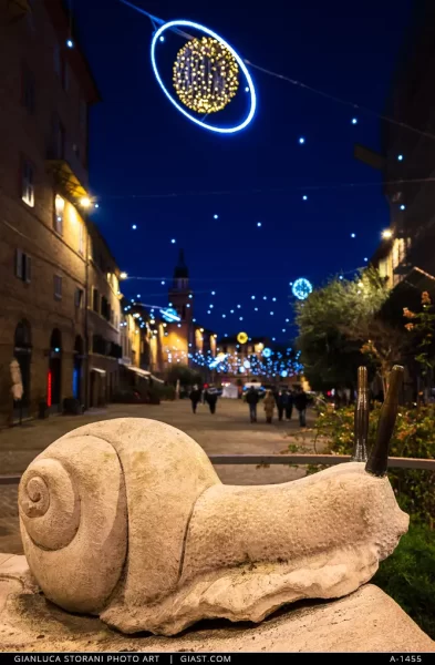 Piazza Mazzini e le luci di Natale